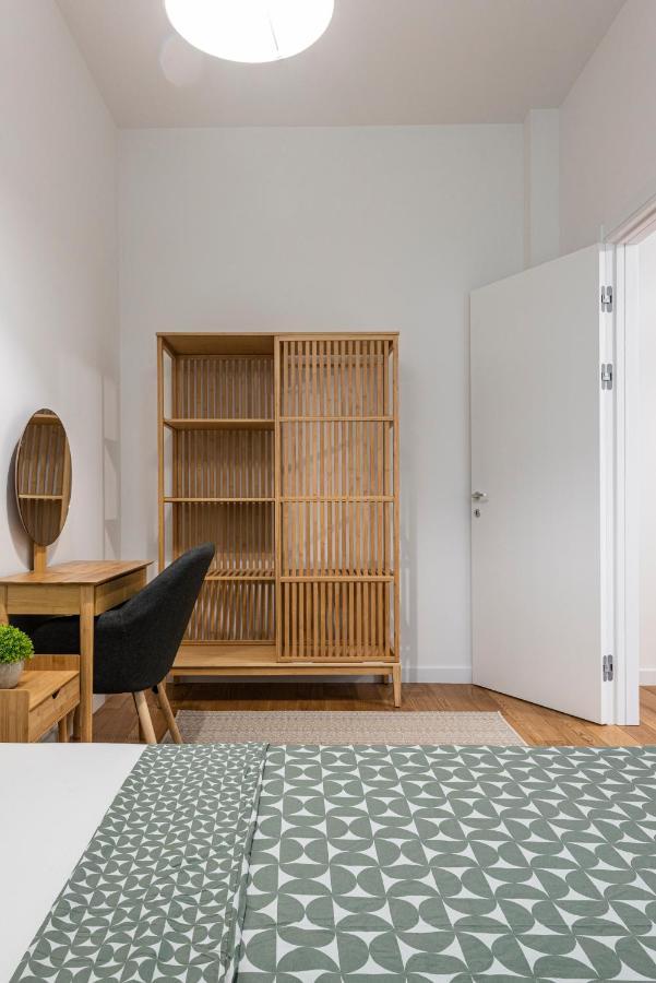 Vertigo One Bedroom Apartment - Free Private Parking-Fast Wi-Fi Novi Sad Exteriör bild